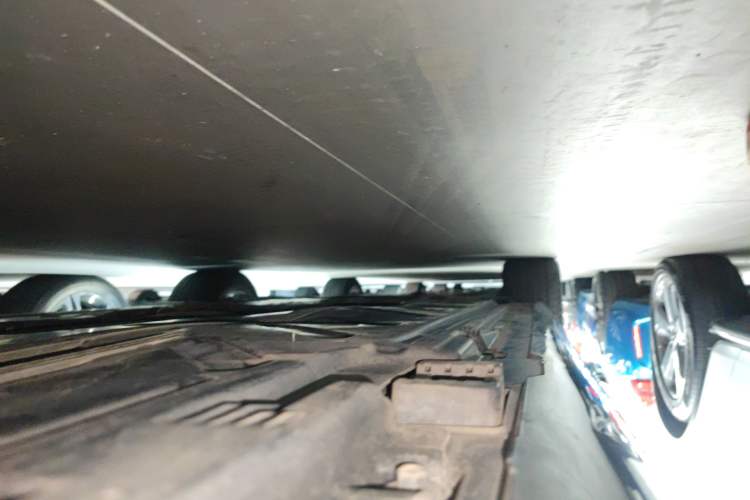 Used Mercedes-Benz E-Class 2022 Revised Version E 300 L Luxury Edition Left Side Sill
