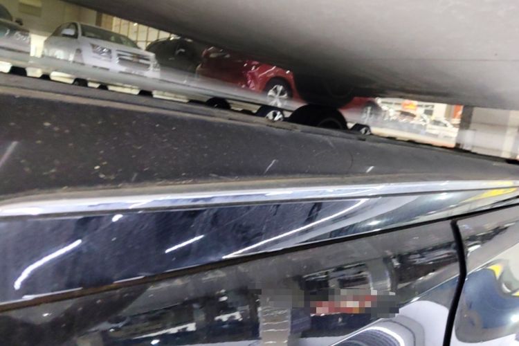 Used Mercedes-Benz E-Class 2022 Revised Version E 300 L Sport Luxury Edition Left Side Sill