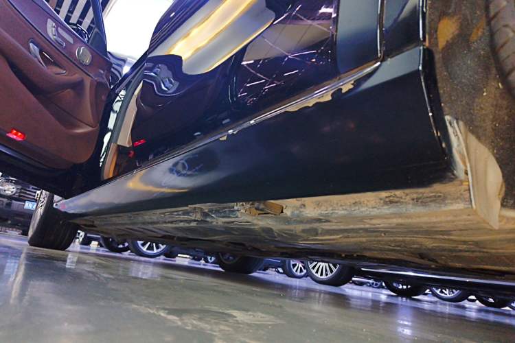 Used Mercedes-Benz E-Class 2022 E 300 L Luxury Model Left Side Sill