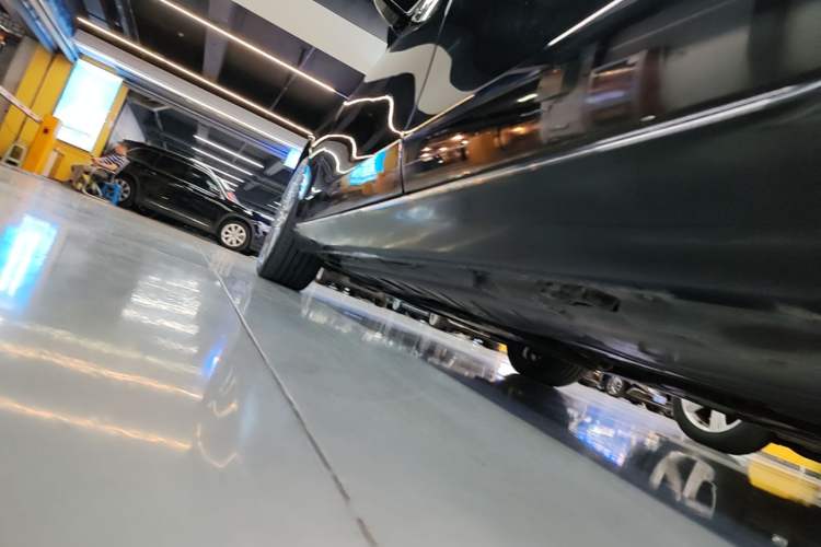 Used Mercedes-Benz E-Class 2022 Second Facelift E 260 L Left Side Sill