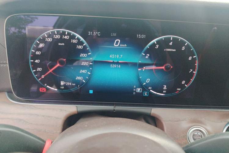 Used Mercedes-Benz E-Class 2022 Updated E 300 L Luxury Edition Odometer Close Up
