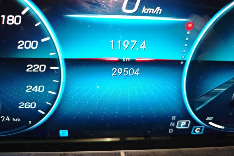 Used Mercedes-Benz E-Class 2022 Updated E 260 L Odometer Close Up