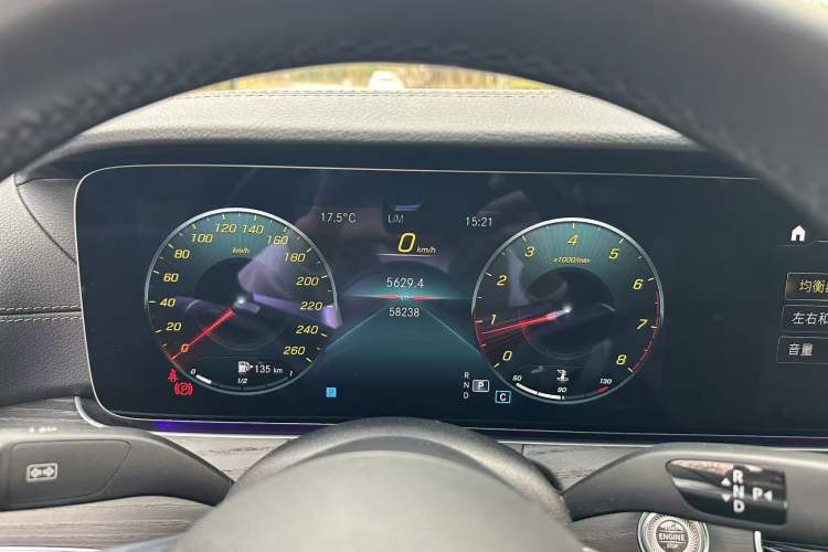 Used Mercedes-Benz E-Class 2022 Restyled E 260 L Sport Edition Odometer Close Up