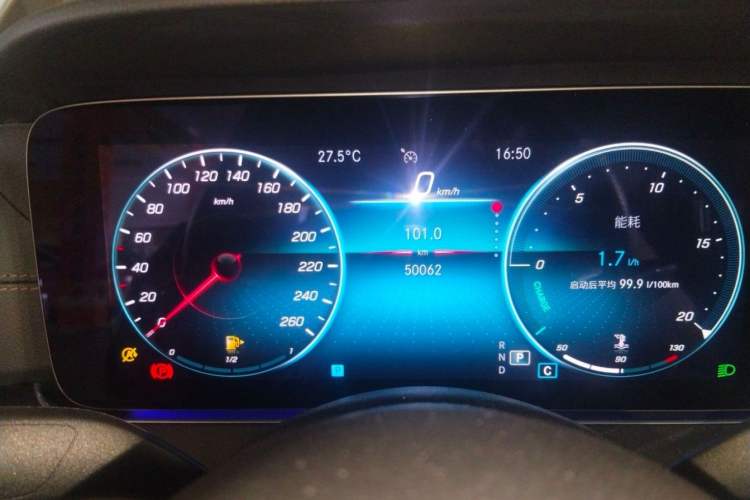 Used Mercedes-Benz E-Class 2022 E 260 Stylish Sports Edition Odometer Close Up