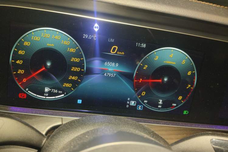 Used Mercedes-Benz E-Class 2022 Second Facelift E 260 L Sport Edition Odometer Close Up