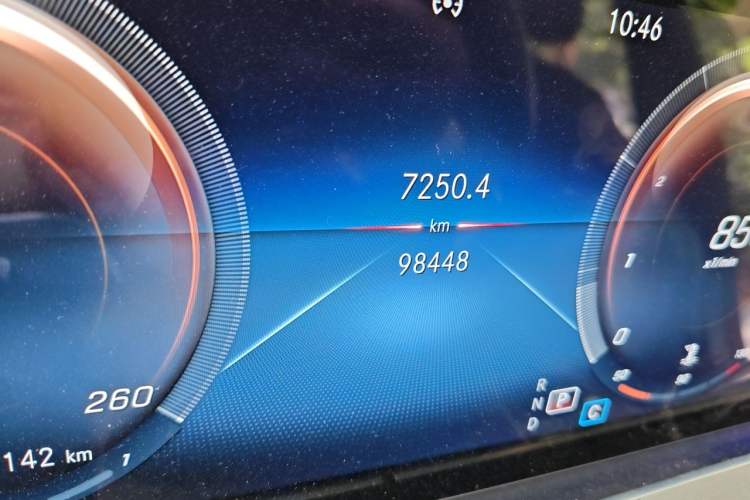 Used Mercedes-Benz E-Class 2022 E 300 L Luxury Model Odometer Close Up