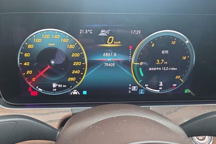 Used Mercedes-Benz E-Class 2022 Second Facelift E 300 L Prestige Edition Odometer Close Up