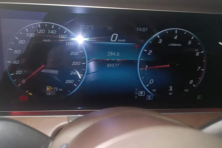 Used Mercedes-Benz E-Class 2022 E 260 L Odometer Close Up