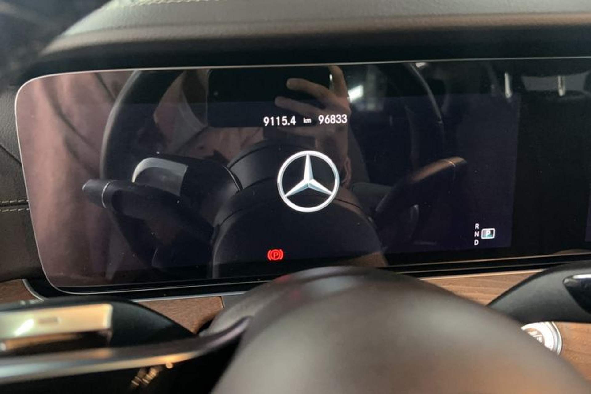 Used Mercedes-Benz E-Class 2022 E 300 L Luxury Model Odometer Close Up
