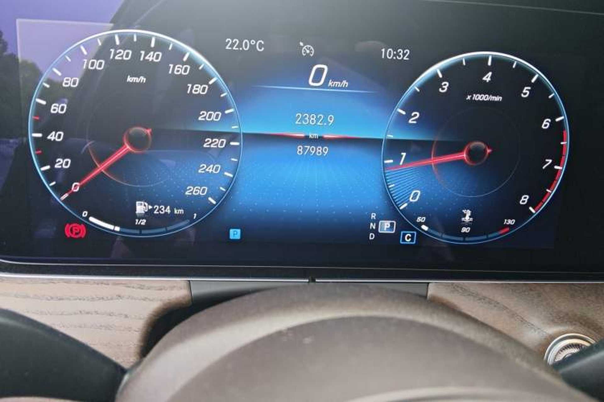 Used Mercedes-Benz E-Class 2022 Second Facelift E 260 L Odometer Close Up