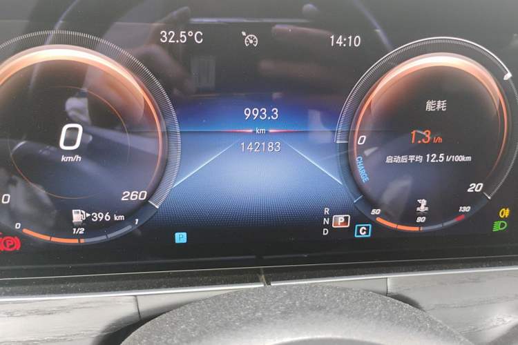 Used Mercedes-Benz E-Class 2022 Revised E 300 L Sporty and Stylish Edition Odometer Close Up