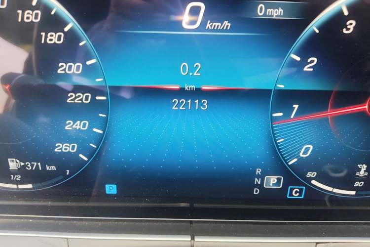 Used Mercedes-Benz E-Class 2022 E 260 Stylish Sports Edition Odometer Close Up
