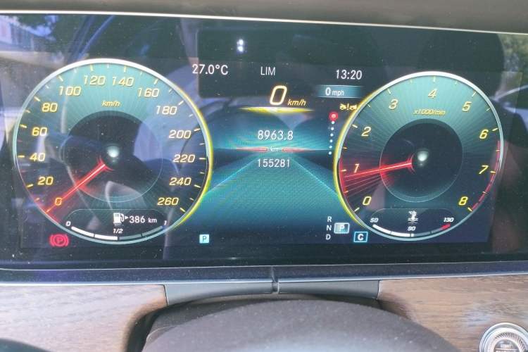 Used Mercedes-Benz E-Class 2022 Second Facelift E 260 L Odometer Close Up