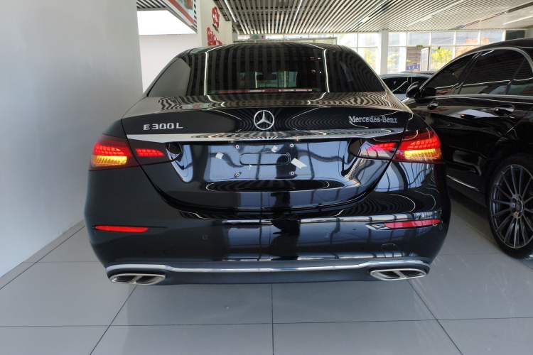 Used Mercedes-Benz E-Class 2022 Revised Version E 300 L Fashion Edition Rear