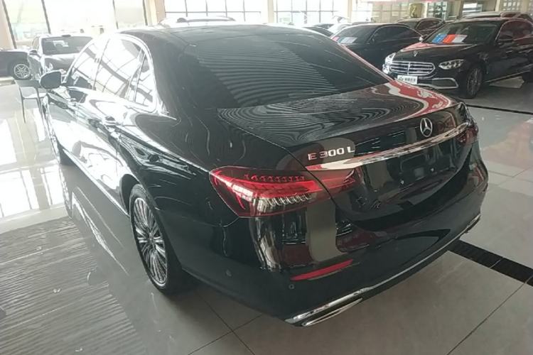 Used Mercedes-Benz E-Class 2022 Revised Version E 300 L Luxury Edition Rear Left 45 Deg