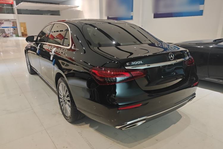 Used Mercedes-Benz E-Class 2022 Revised Version E 300 L Luxury Edition Rear Left 45 Deg