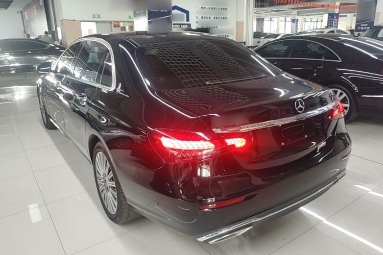 Used Mercedes-Benz E-Class 2022 Revised Version E 300 L Fashion Edition Rear Left 45 Deg