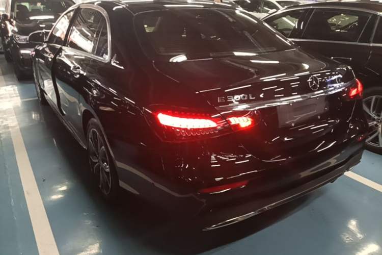 Used Mercedes-Benz E-Class 2022 E 300 L Sporty and Stylish Model Rear Left 45 Deg