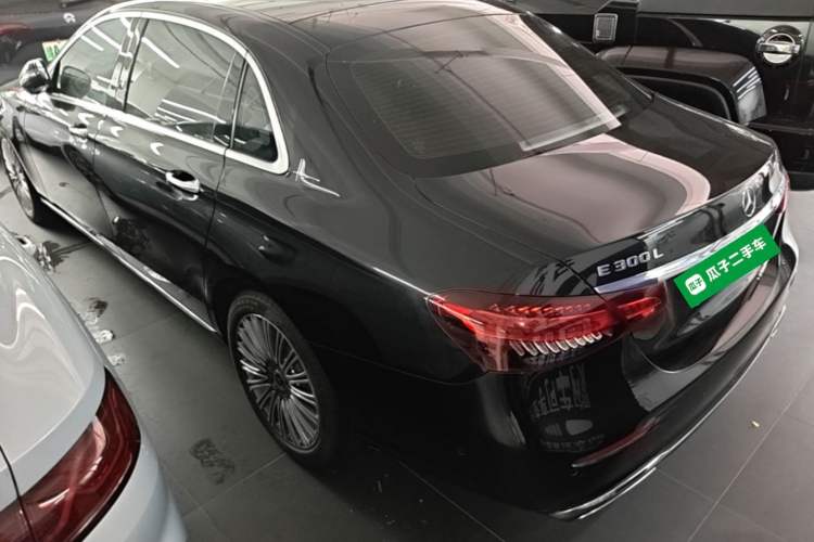 Used Mercedes-Benz E-Class 2022 Revised Version E 300 L Luxury Edition Rear Left 45 Deg