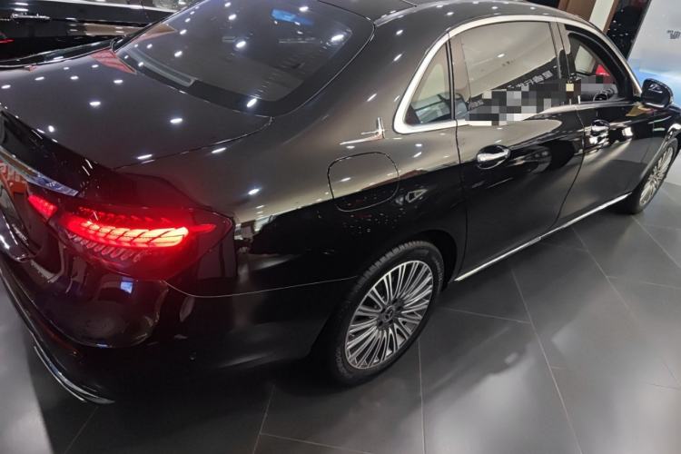 Used Mercedes-Benz E-Class 2022 Updated E 300 L Luxury Edition Rear Right 45 Deg