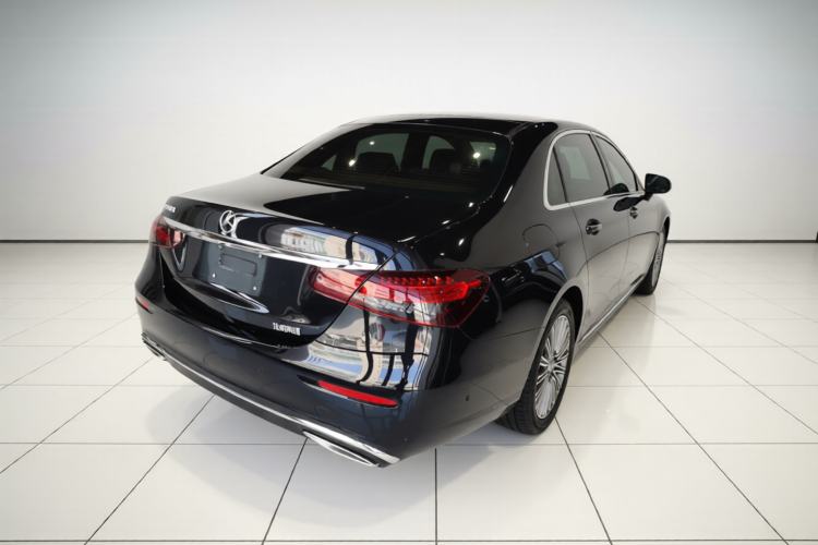 Used Mercedes-Benz E-Class 2022 Revised Version E 300 L Luxury Edition Rear Right 45 Deg
