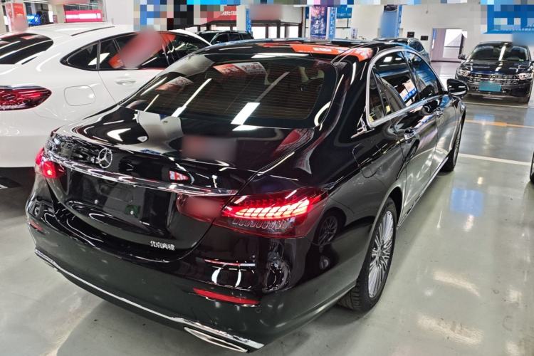 Used Mercedes-Benz E-Class 2022 Revised Version E 300 L Luxury Edition Rear Right 45 Deg