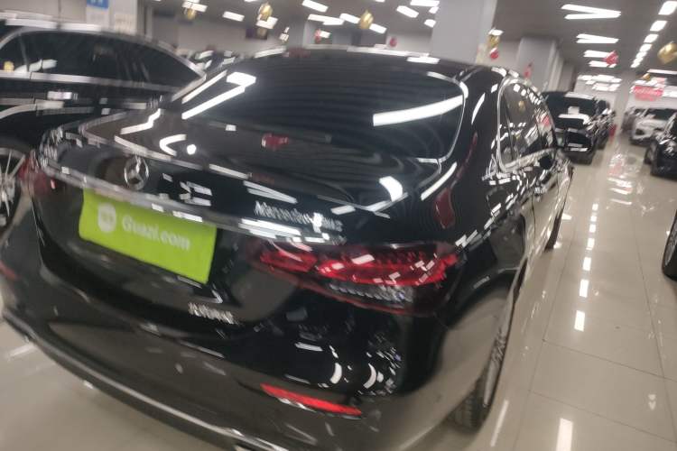 Used Mercedes-Benz E-Class 2022 Updated E 300 L Luxury Edition Rear Right 45 Deg