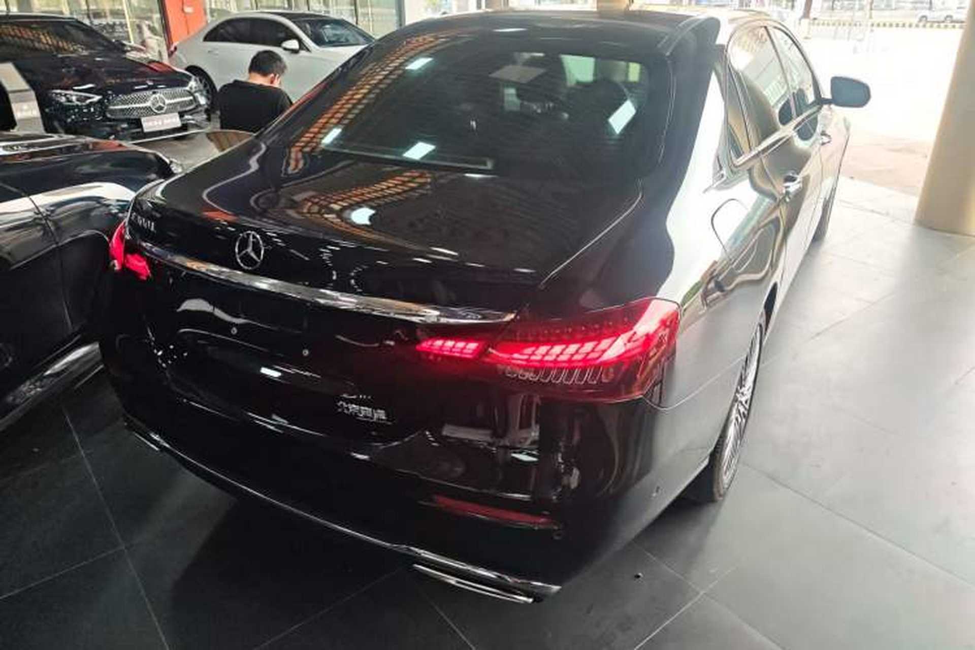 Used Mercedes-Benz E-Class 2022 Revised Version E 300 L Luxury Edition Rear Right 45 Deg