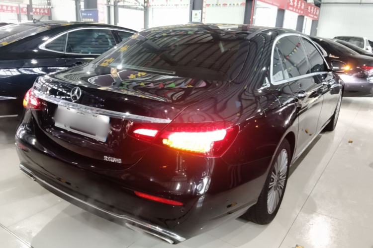 Used Mercedes-Benz E-Class 2022 Revised Version E 300 L Luxury Edition Rear Right 45 Deg