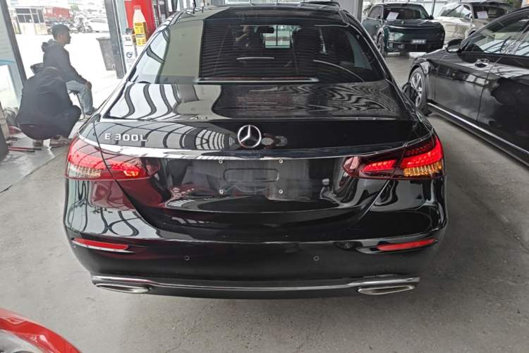 Used Mercedes-Benz E-Class 2022 Revised Version E 300 L Luxury Edition Rear