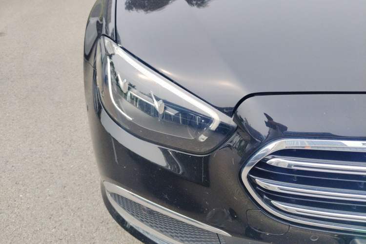 Used Mercedes-Benz E-Class 2022 Updated E 300 L Luxury Edition Right Front Headlight