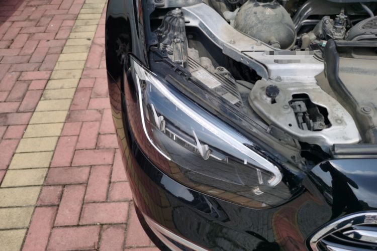 Used Mercedes-Benz E-Class 2022 Revised Version E 300 L Fashion Edition Right Front Headlight