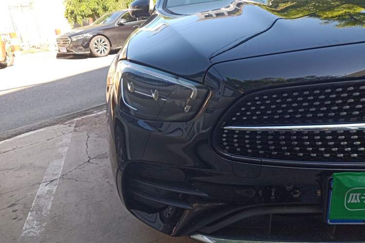 Used Mercedes-Benz E-Class 2022 Revised E 300 L Sporty and Stylish Edition Right Front Headlight