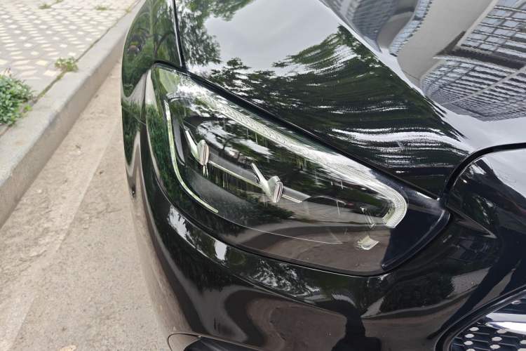 Used Mercedes-Benz E-Class 2022 Revised Version E 300 L Sport Luxury Edition Right Front Headlight