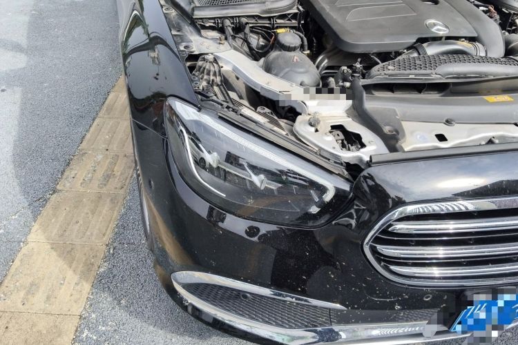 Used Mercedes-Benz E-Class 2022 Second Facelift E 300 L Luxury Edition Right Front Headlight