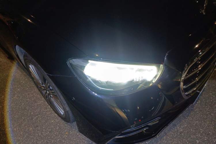 Used Mercedes-Benz E-Class 2022 Updated E 300 L Luxury Edition Right Front Headlight