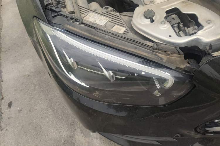 Used Mercedes-Benz E-Class 2022 Second Facelift E 300 L Sporty and Stylish Edition Right Front Headlight