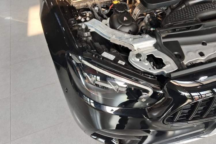 Used Mercedes-Benz E-Class 2022 Second Facelift E 260 L Sport Edition Right Front Headlight