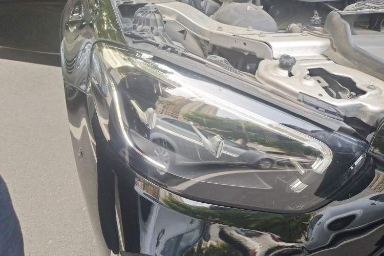 Used Mercedes-Benz E-Class 2022 E 300 L Sport Luxury Edition Right Front Headlight