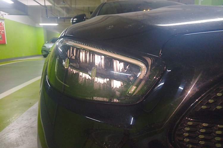 Used Mercedes-Benz E-Class 2022 E 300 L Sporty and Stylish Model Right Front Headlight