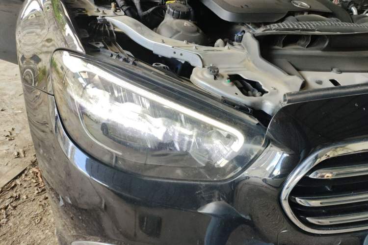 Used Mercedes-Benz E-Class 2022 Updated E 300 L Stylish Edition Right Front Headlight
