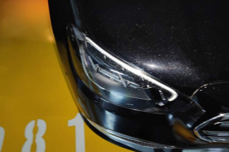 Used Mercedes-Benz E-Class 2022 Updated E 300 L Luxury Edition Right Front Headlight