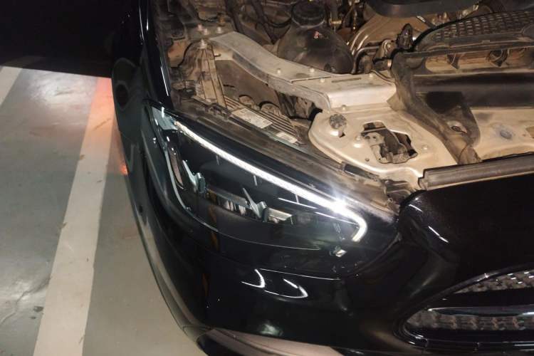 Used Mercedes-Benz E-Class 2022 Updated E 300 L Luxury Edition Right Front Headlight