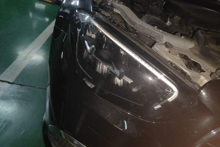Used Mercedes-Benz E-Class 2022 Second Facelift E 260 L 4MATIC Right Front Headlight