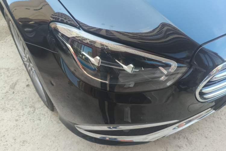 Used Mercedes-Benz E-Class 2022 Second Facelift E 300 L Fashion Edition Right Front Headlight