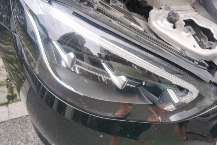 Used Mercedes-Benz E-Class 2022 Revised Version E 300 L Luxury Edition Right Front Headlight