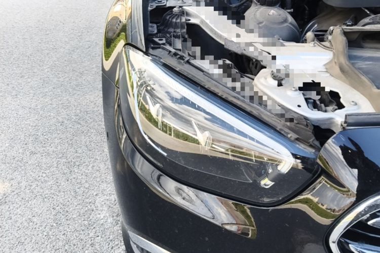 Used Mercedes-Benz E-Class 2022 Updated E 300 L Stylish Edition Right Front Headlight