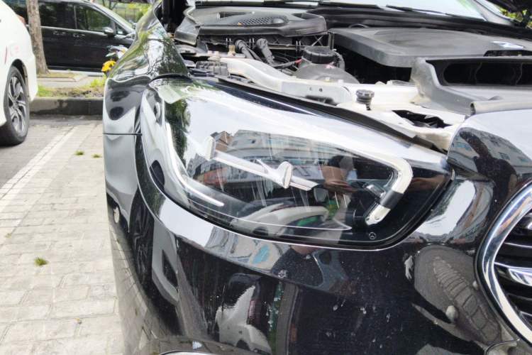 Used Mercedes-Benz E-Class 2022 Revised Version E 300 L Luxury Edition Right Front Headlight