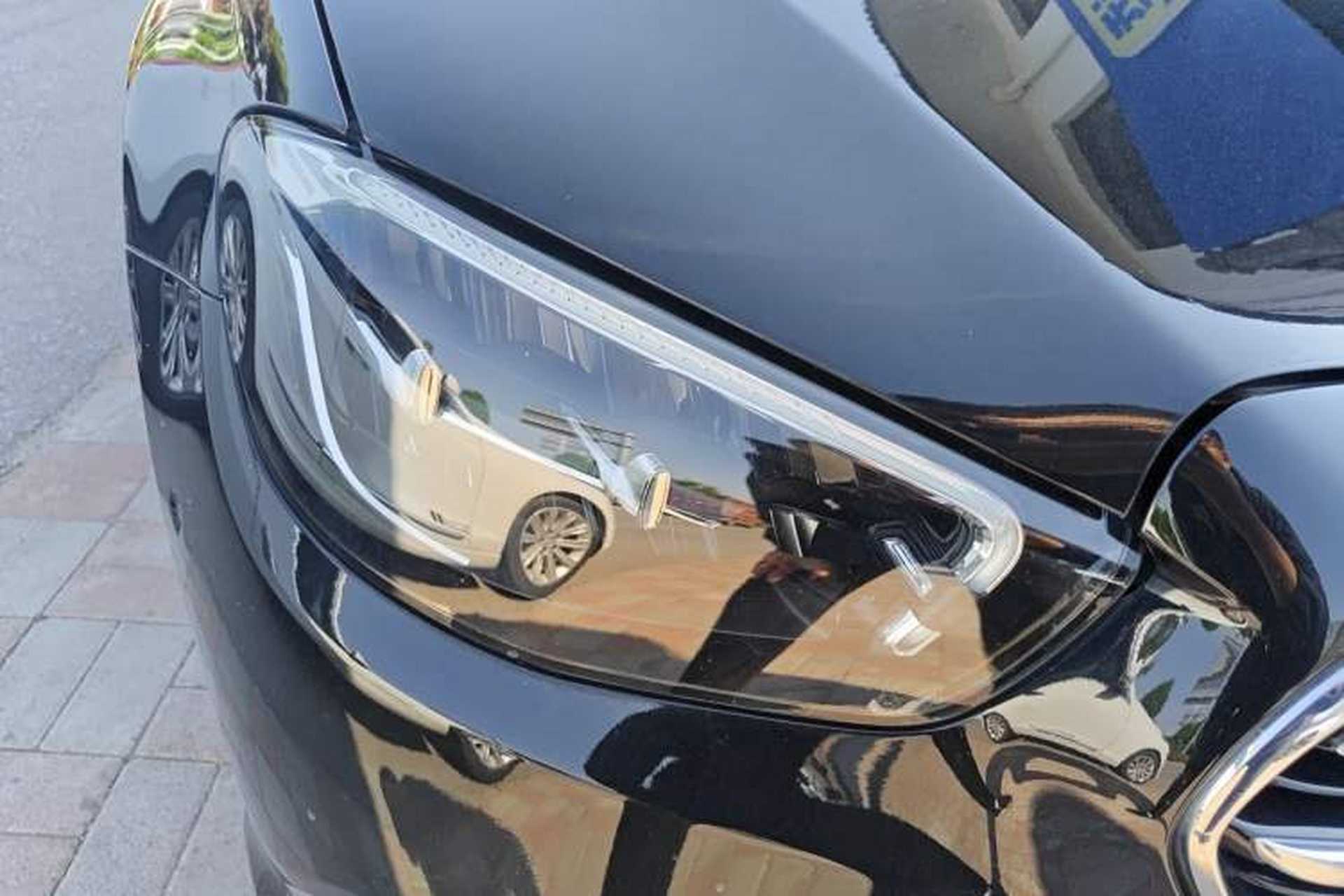 Used Mercedes-Benz E-Class 2022 Second Facelift E 300 L Luxury Edition Right Front Headlight