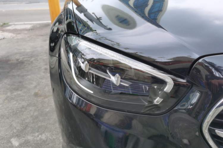 Used Mercedes-Benz E-Class 2022 Revised Version E 300 L Fashion Edition Right Front Headlight